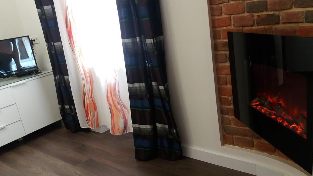 Apartment With Fireplace Львів Екстер'єр фото