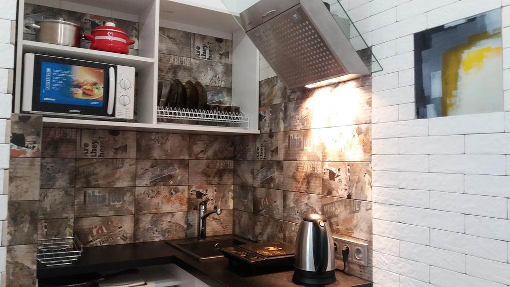 Apartment With Fireplace Львів Екстер'єр фото
